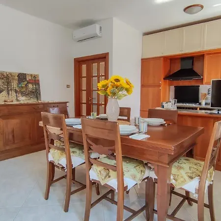 Space & Comfort Near The Beach